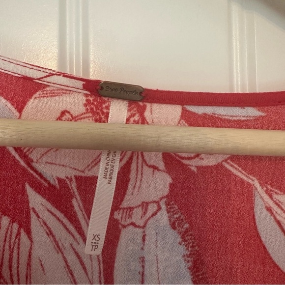 Free People Blouse Flare Sleeve Babydoll Boho Floral Casual Size Extra Small - Picture 6 of 8